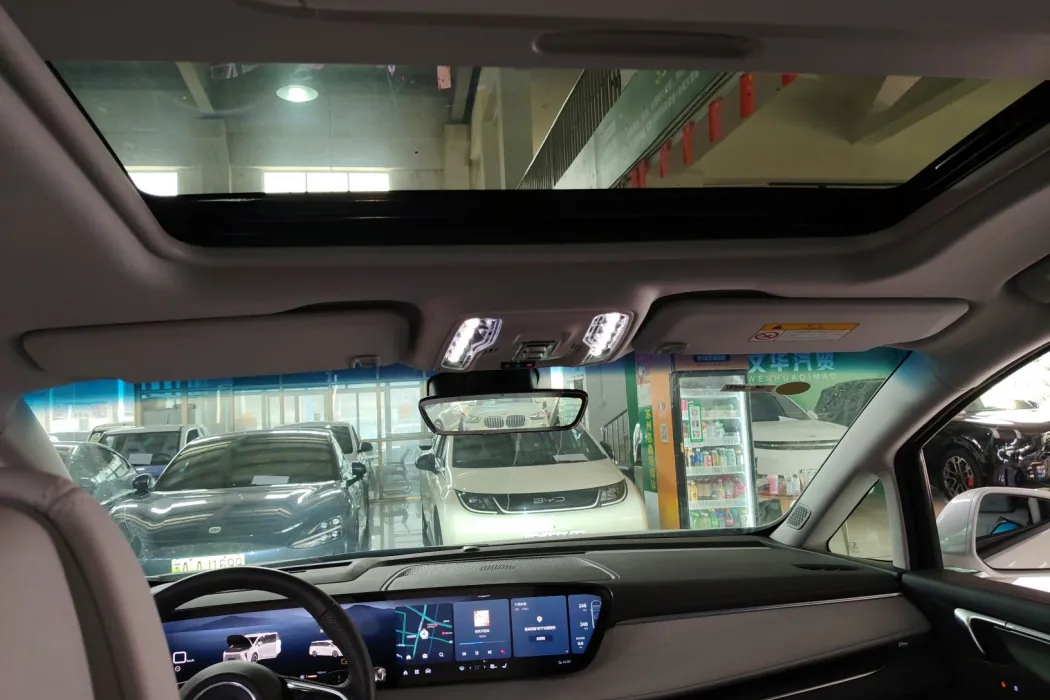 Buick GL8 2025 Lu Zun Exclusive Edition