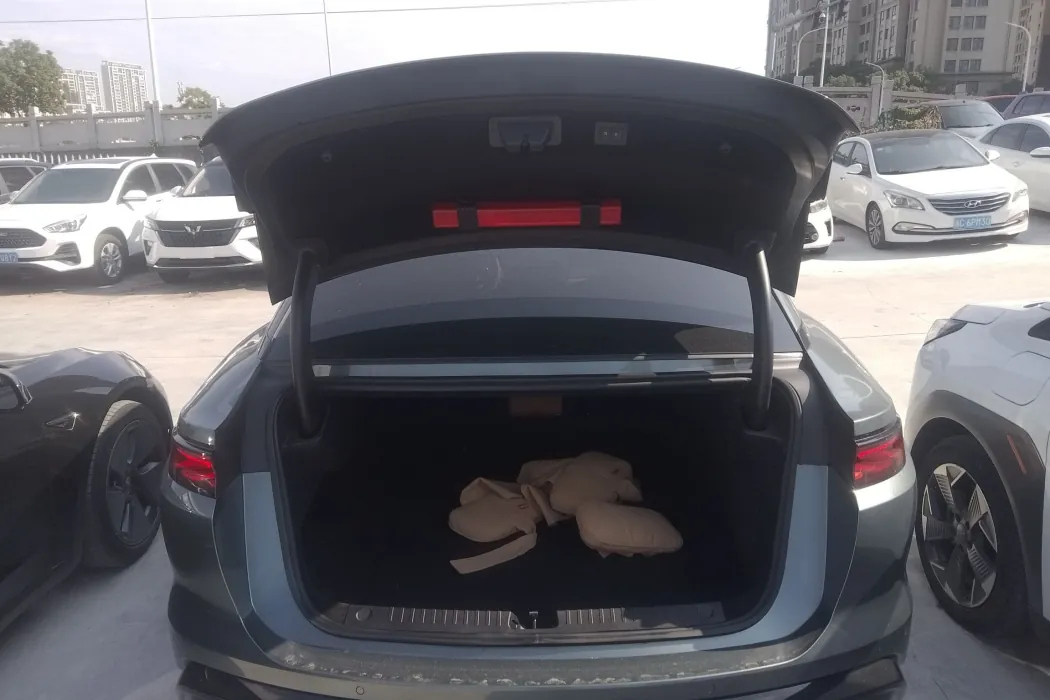 BYD Han L 2025 DM-p four-wheel drive lidar flagship model