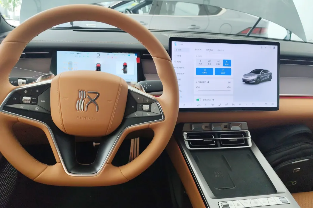 BYD Han L 2025 DM-p four-wheel drive lidar flagship model