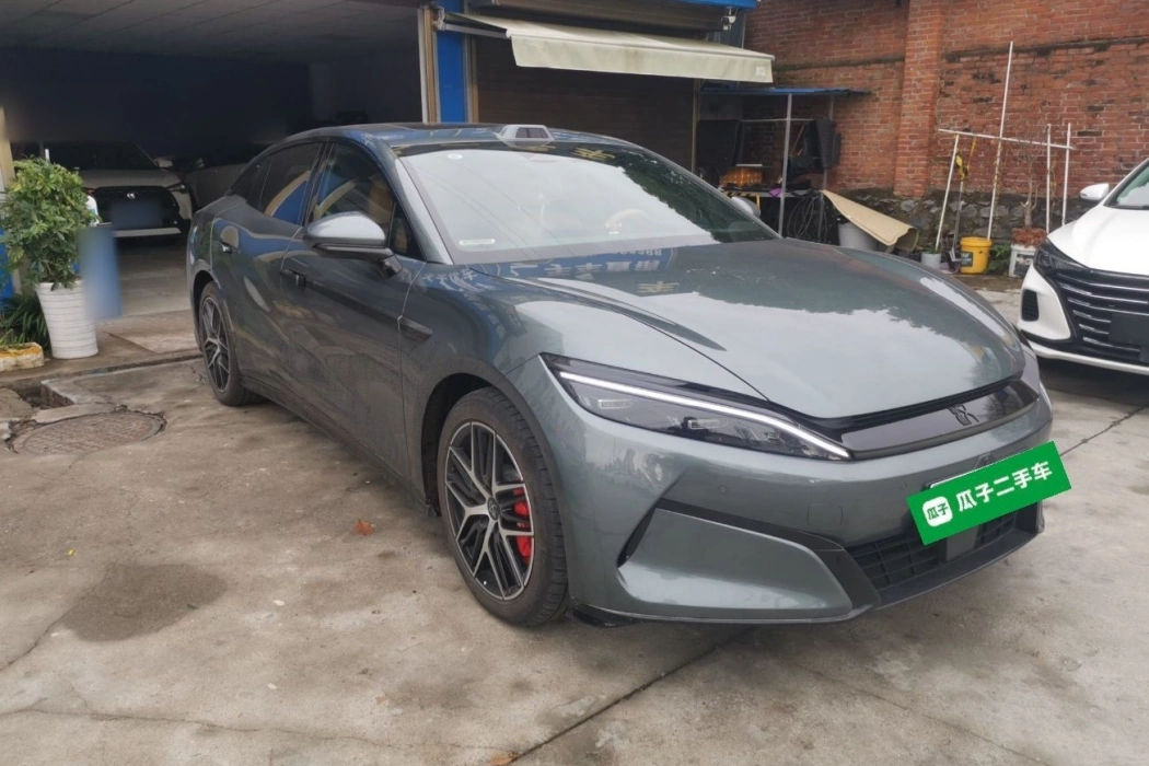 BYD Han L 2025 DM-p four-wheel drive lidar flagship model