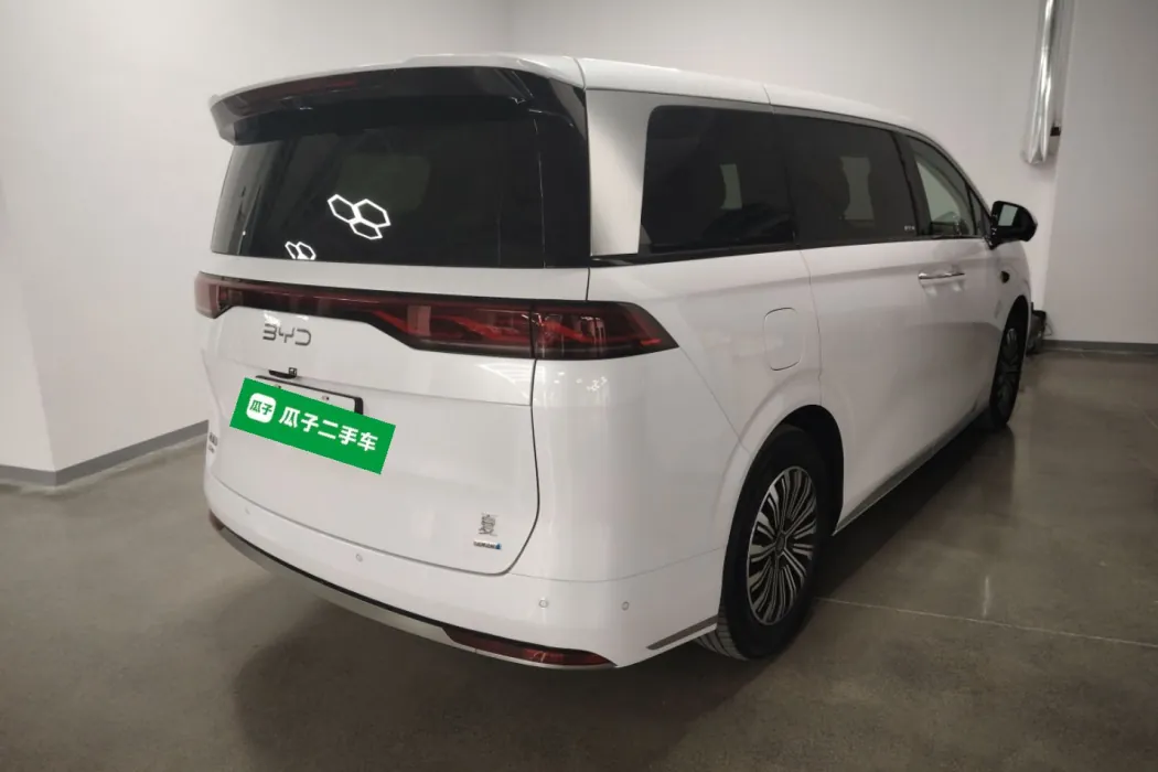 BYD summer 2025 DM-i 1.5T 180km transcendent type