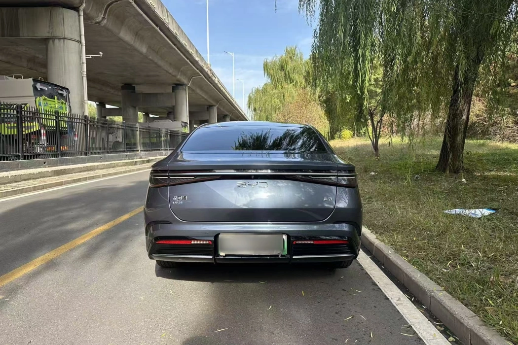 BYD Seal 2023 DM-i 1.5T 121km Premium Type