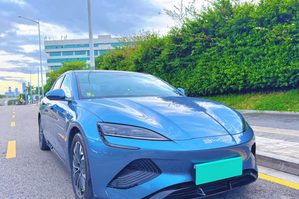 BYD Seal 2022 550km standard Battery life Rear Drive Version Premium Model