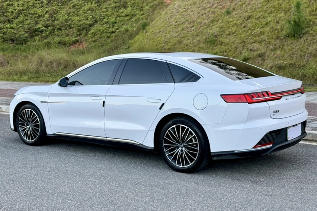 BYD Han 2020 EV ultra-long battery life version luxury