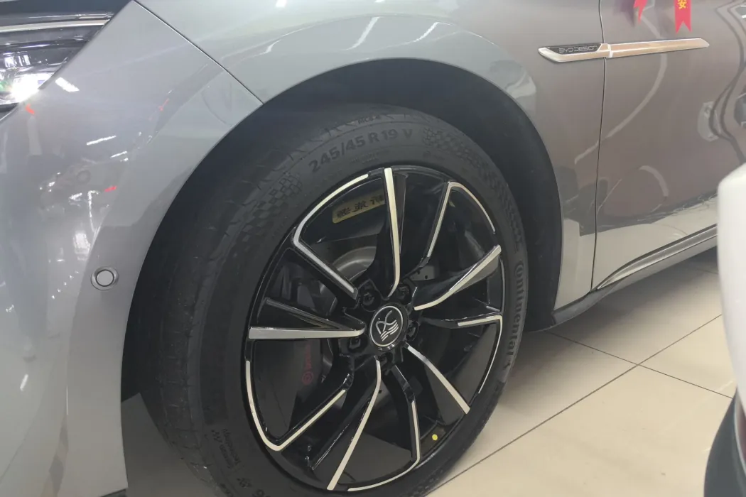 BYD Han 2020 EV four-wheel drive high-performance version flagship model