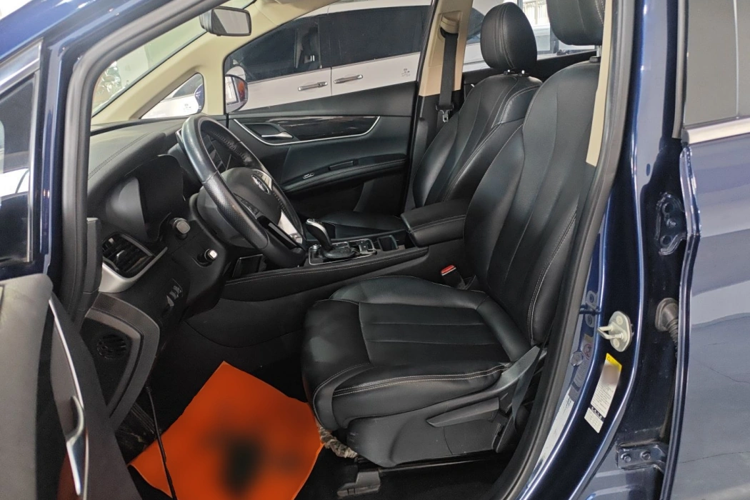 BYD Song MAX 2019 1.5T automatic Zhilian Ruiyi Sunroof type 6-seater Country VI