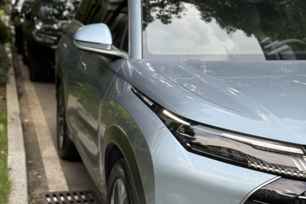 比亚迪 护卫舰07 2023款 DM-i 205KM 旗舰型