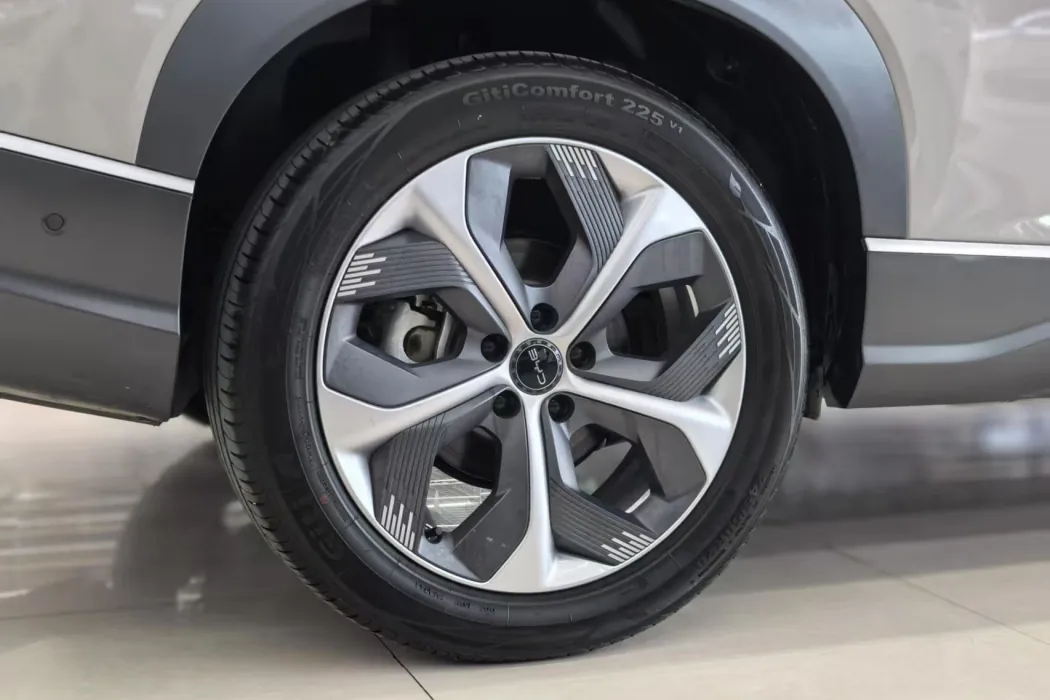 Фото машины 24