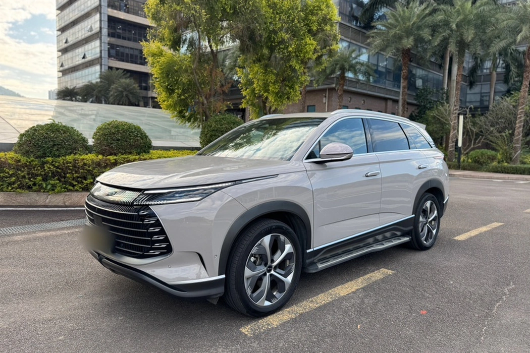 比亚迪 护卫舰07 2023款 DM-i 100KM 旗舰型