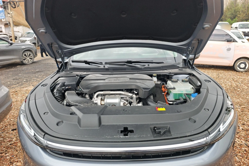 Baojun Xiangjing 2025 Plug-in Hybrid 140km Deluxe Edition