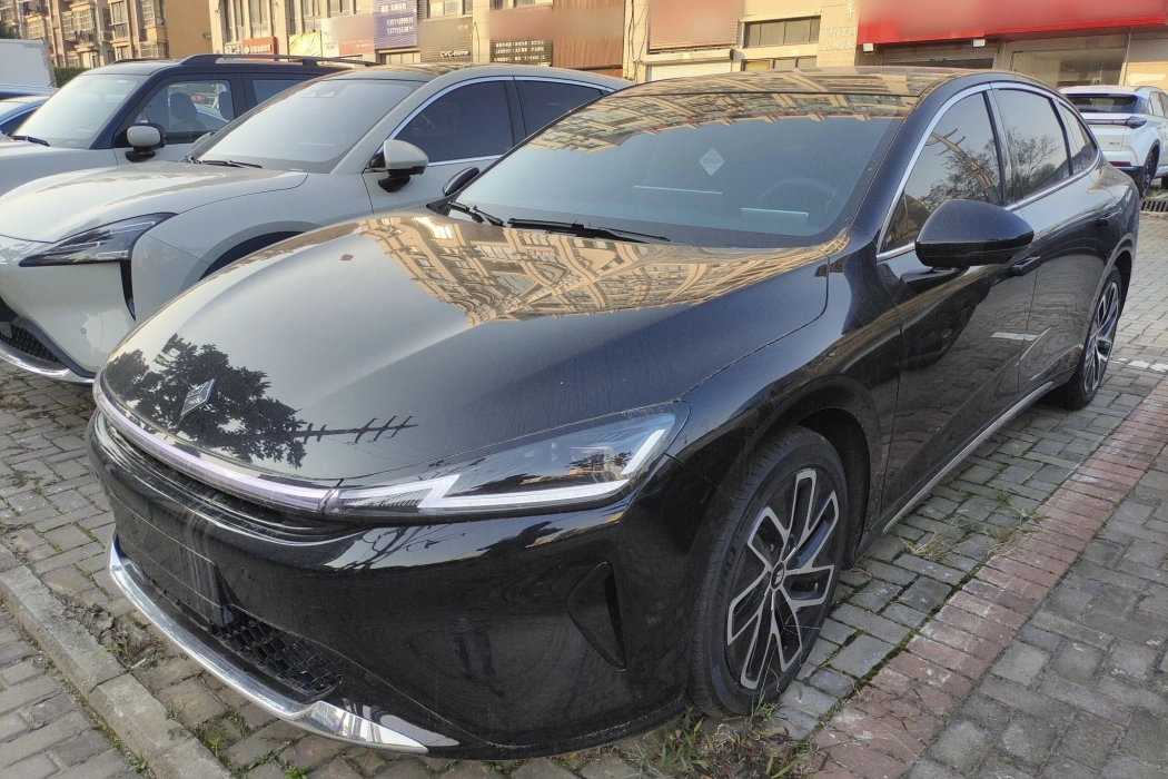 Baojun Xiangjing 2025 Plug-in Hybrid 140km Deluxe Edition