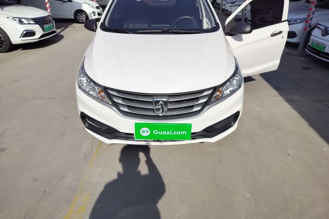 Baojun 310 2020 1.2L manual value type