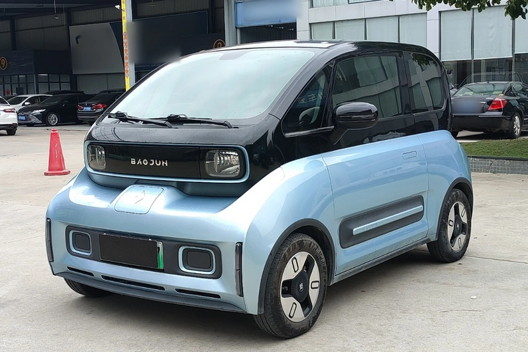 Baojun E300 2020 Plus Interstellar Smart Travel Edition