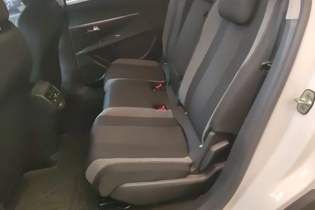 Peugeot 5008 2019 facelift 360THP 5-seater leading version