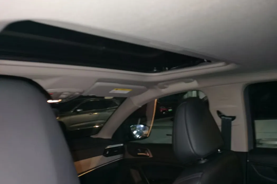 Peugeot 408 2022 1.6T chasing version