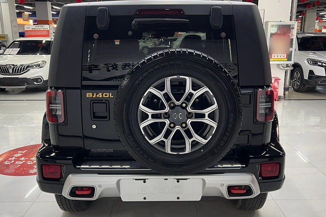 Beijing BJ40 2019 facelift 2.0T automatic four-wheel drive City Hunter edition exclusive Country V