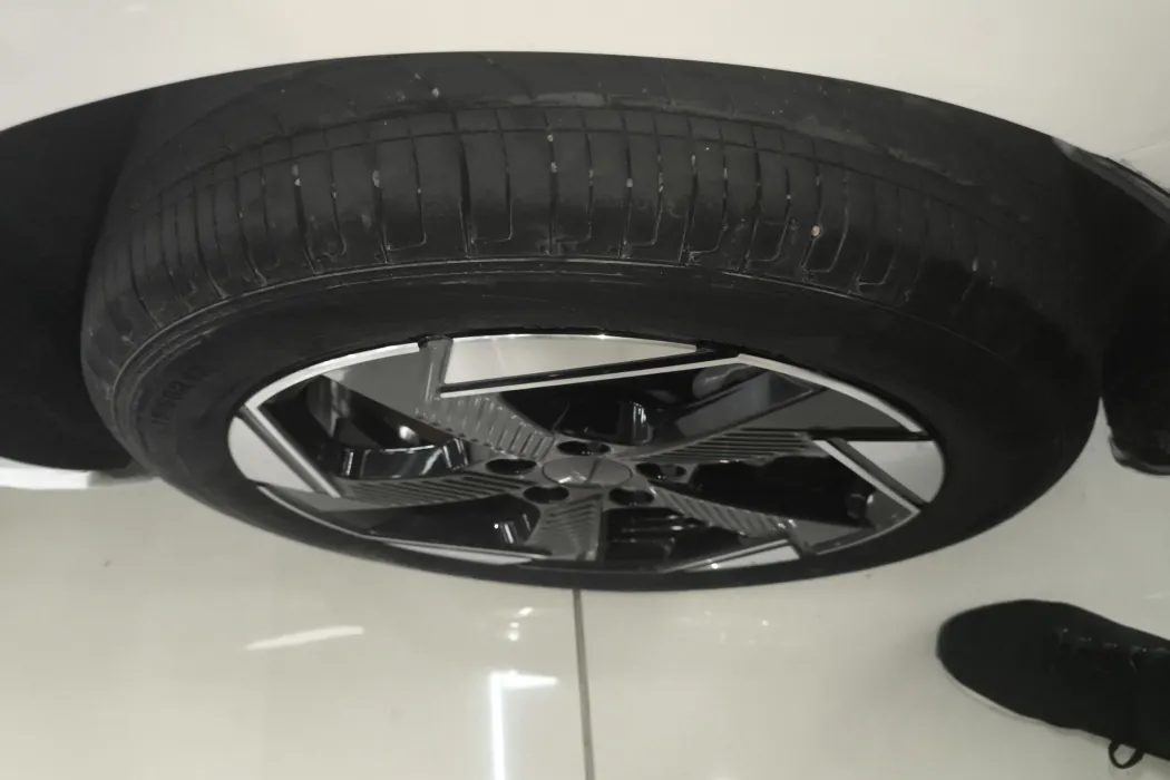 Beijing Automobile Beijing EU5 PLUS 2023 R500 Premium Travel Edition