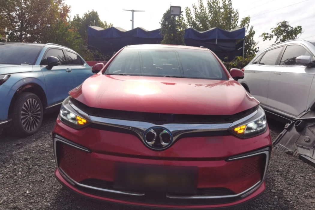 Beijing Automobile Beijing EU5 2018 R550 Smart Tide Edition