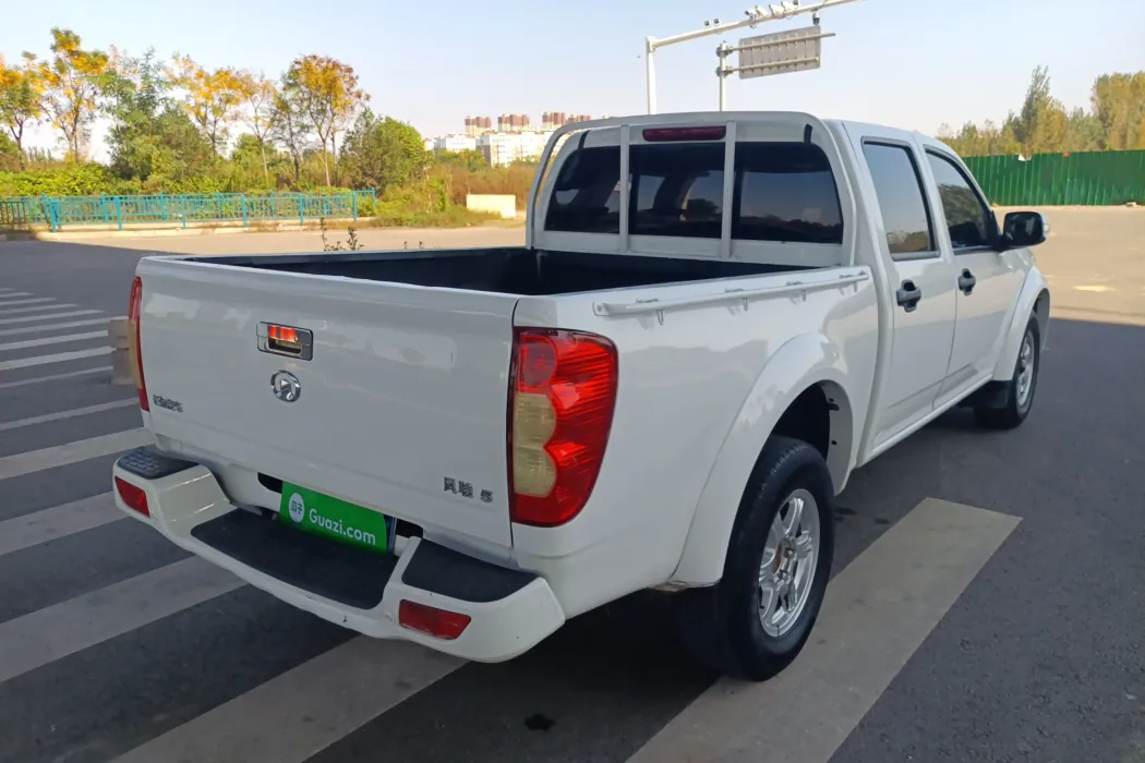 Great Wall Fengjun 5 2021 2.0T diesel two-wheel drive elite large double-row National VI GW4D20M