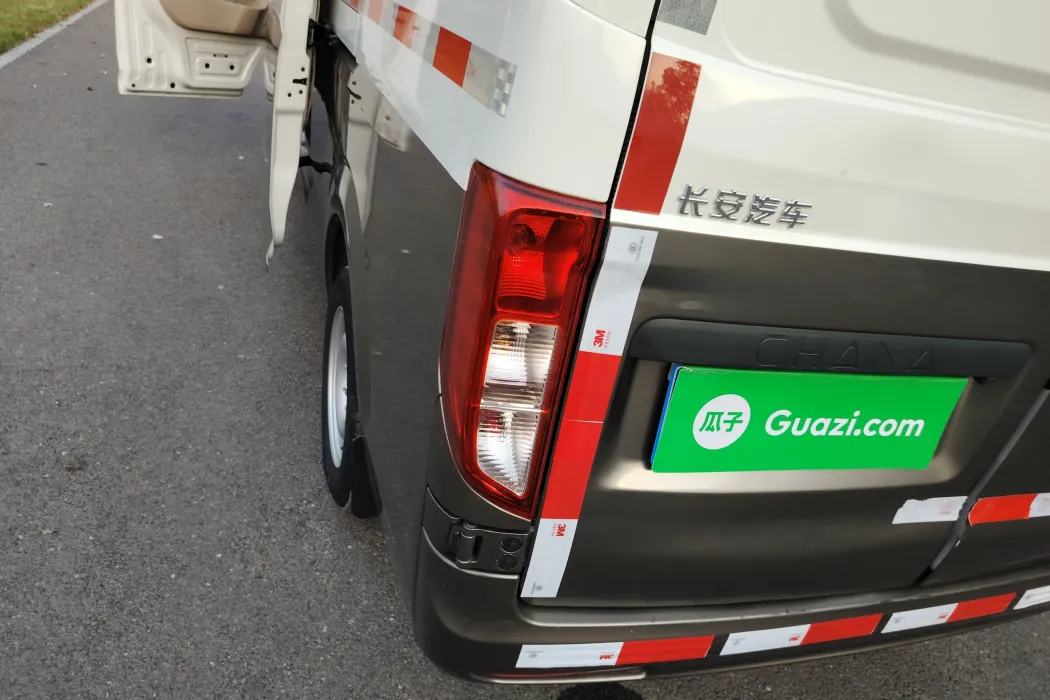 Changan Straddle Straddle Star V7 2022 1.6L gasoline Comfortable 2-seater Open door DAM16KR