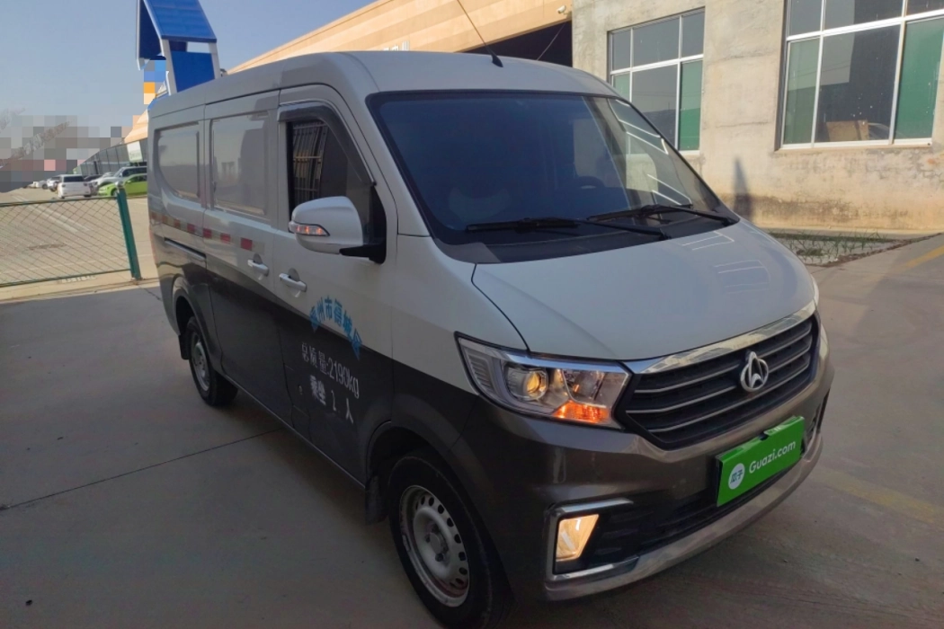 Changan Straddle Straddle Star V3 2022 1.5L gasoline Comfortable 2-seater Van JL473QH