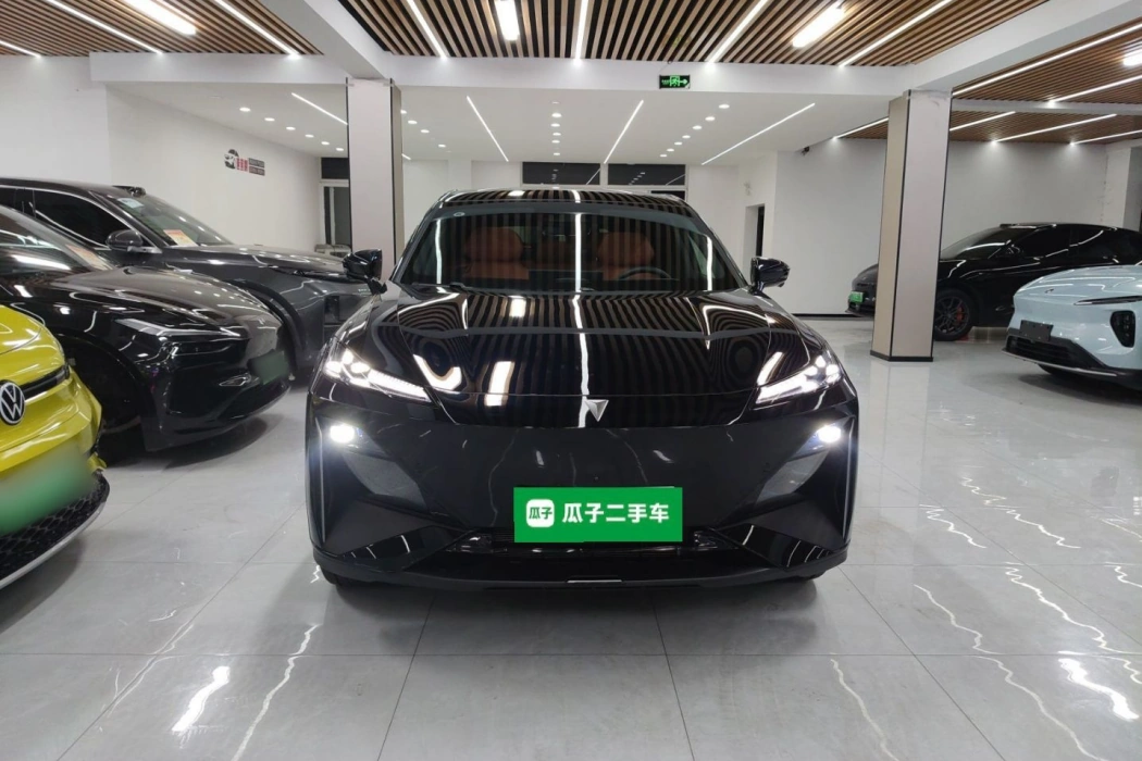 Dark Blue Car Dark Blue S07 2025 215Max Huawei Qiankun Smart Driving ADS SE Range-extended version