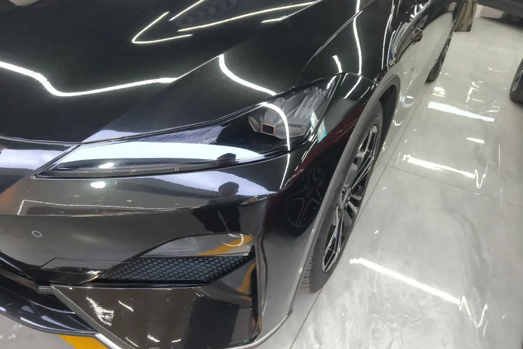 Dark blue car Dark blue SL03 2025 range-extended sports type