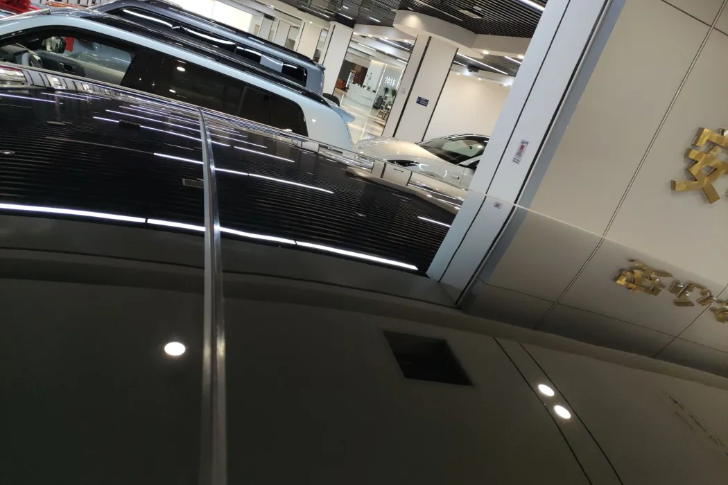 Dark Blue Car Dark Blue S09 2025 four-wheel drive Ultra+ high-definition version