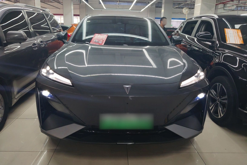 Dark Blue Car Dark Blue S07 2023 200Max Extended Range Version