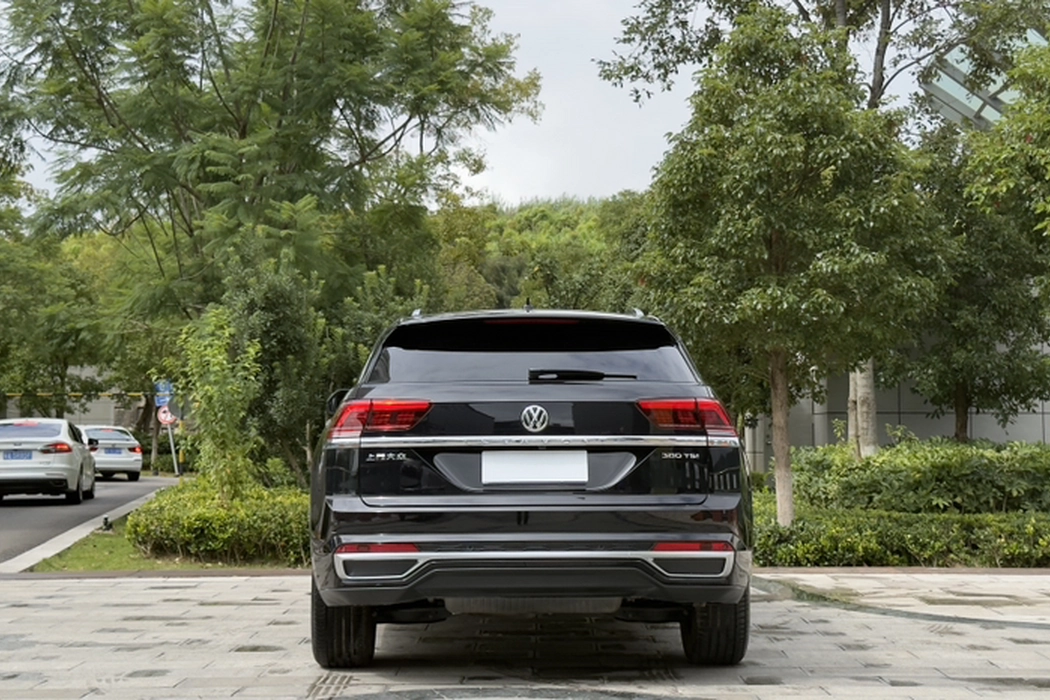 Фото машины 30