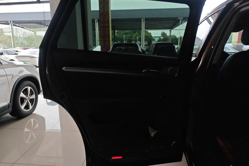 Фото машины 17