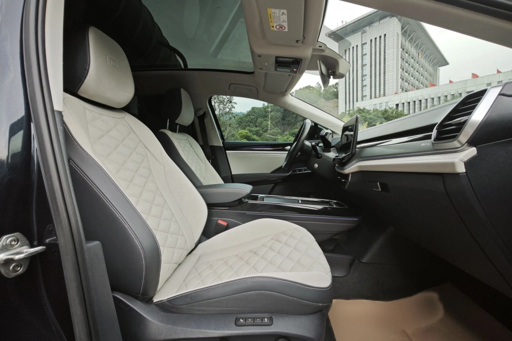 Фото машины 24