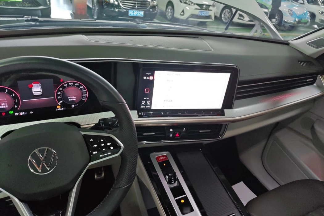 Volkswagen Range Rover 2023 380TSI four-wheel drive R-Line first version