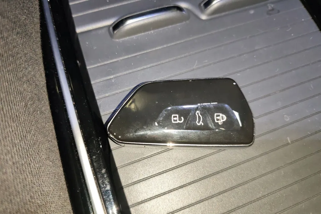 Volkswagen ID.6 X 2021 model 1st Edition ID.First edition