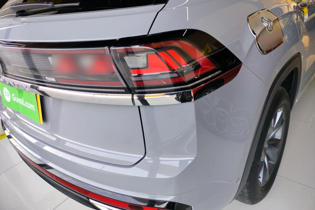 Volkswagen Tourang X 2023 facelift 330TSI two-wheel drive deluxe edition