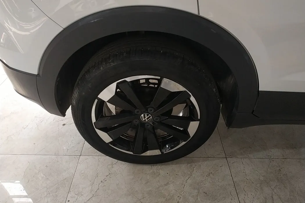 Volkswagen Discovery 2021 1.5L Automatic Yuezhilian Version