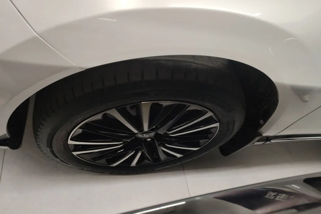 Фото машины 24