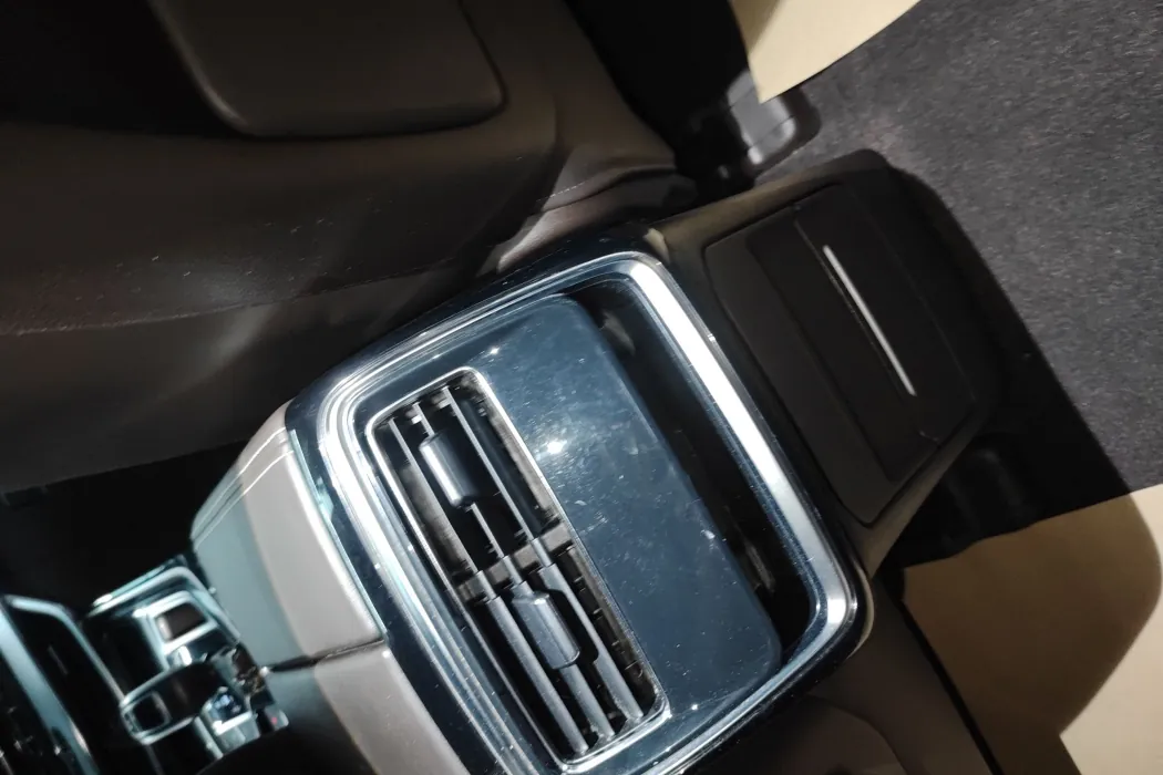 Geely Automobile Jiaji 2019 Model 1.5 TD MHEV DCT Premium Type