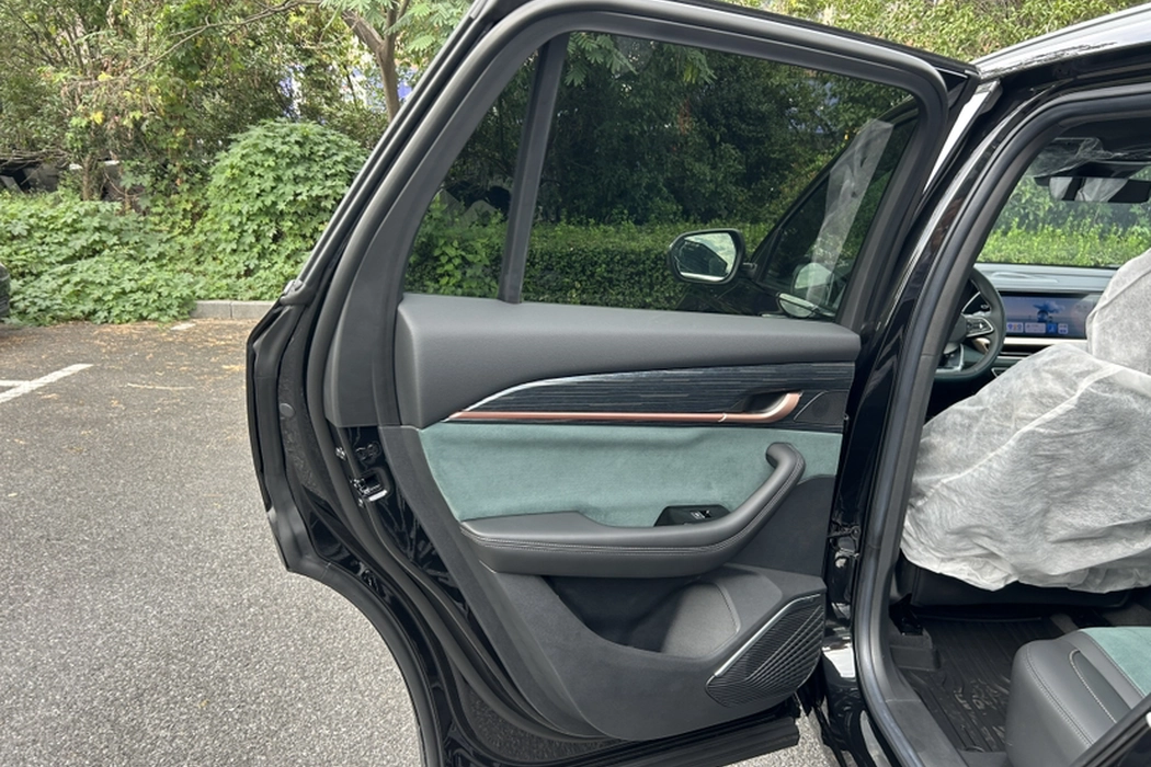 Фото машины 24