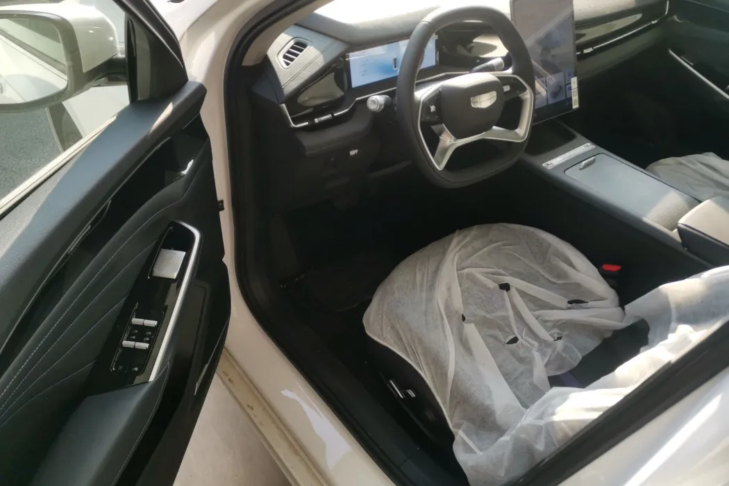 Фото машины 24