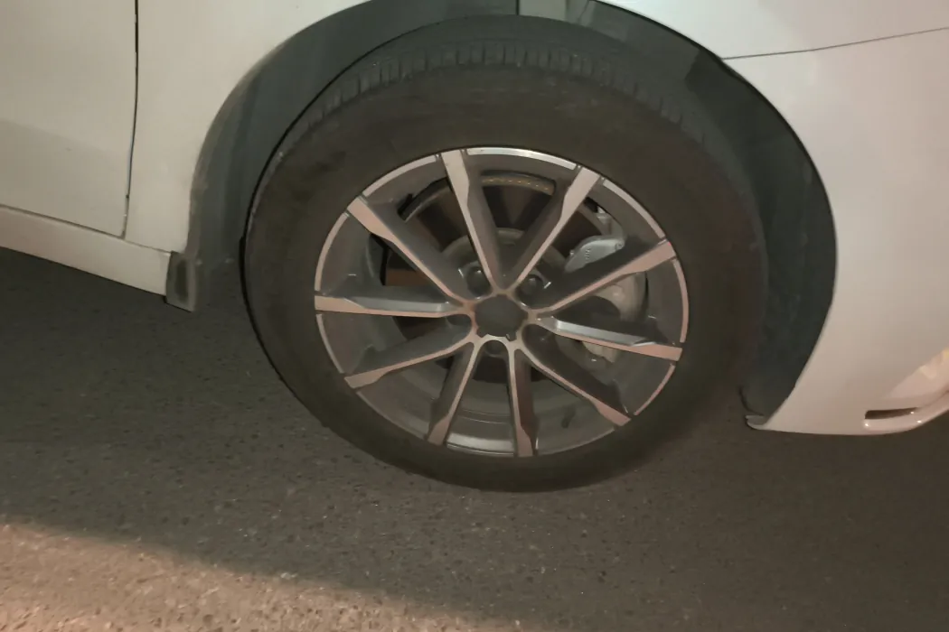 Geely Borui New Energy 2022 1.5T PHEV Mileage Upgrade Premium Model