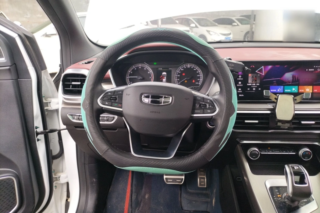 Geely Binyue 2020 PRO 260T DCT Knight