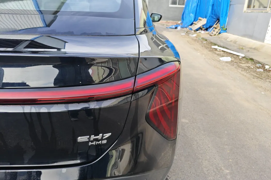 Hongqi EH7 2024 model 690 Pro