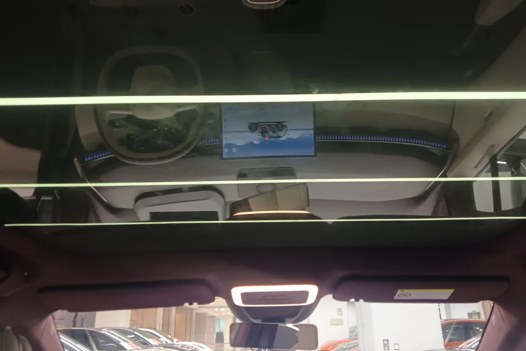 Extreme Krypton X 2025 four-seater rear exorcism Square version