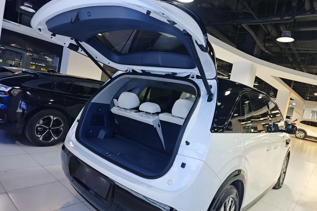 Фото машины 17