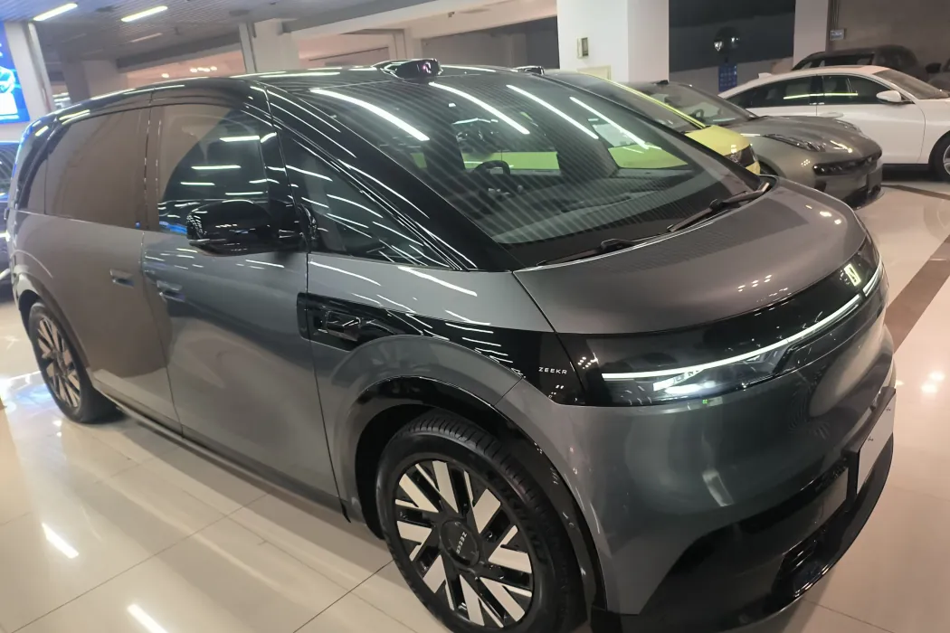 Фото машины 23