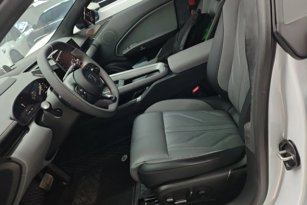 Extreme Krypton 007GT 2025 rear-drive smart driving version 75kWh