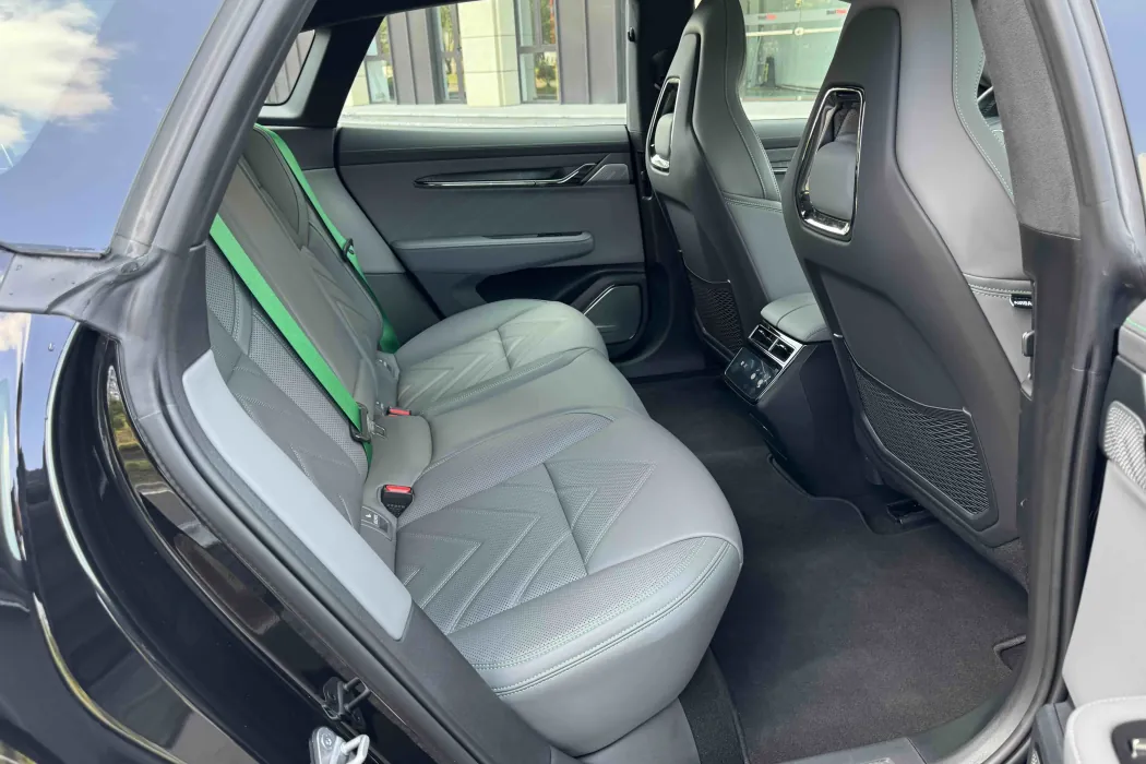 Фото машины 28