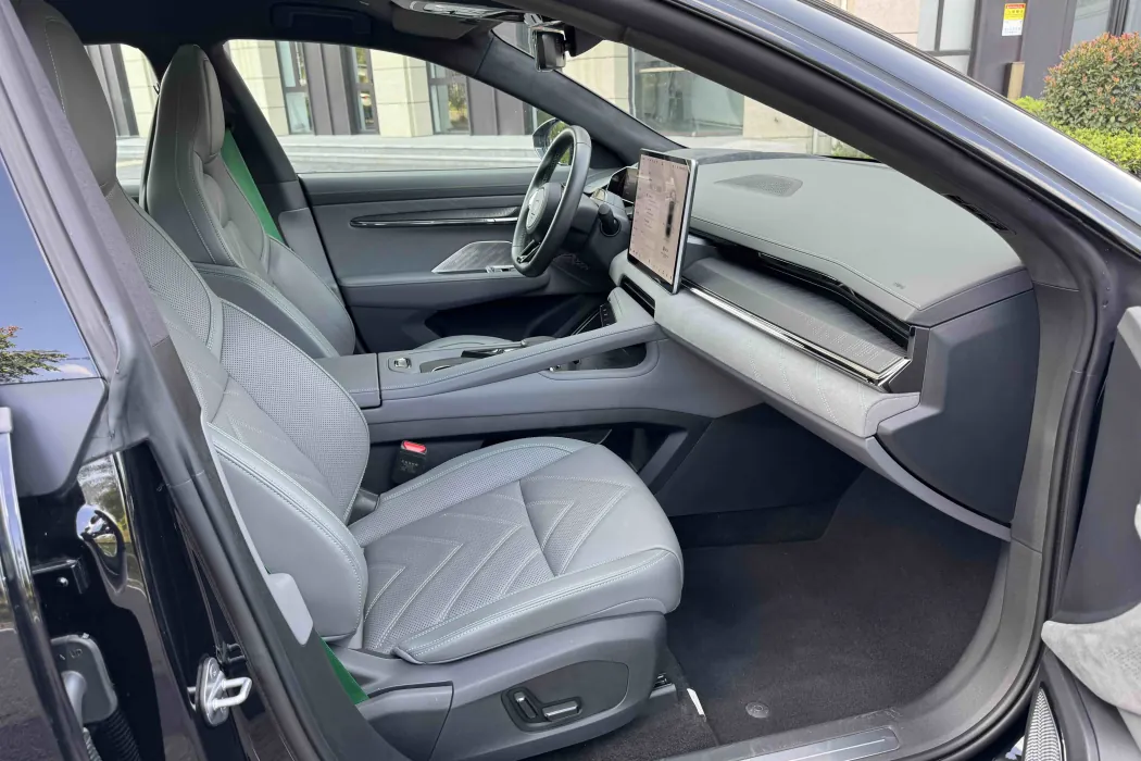 Фото машины 30