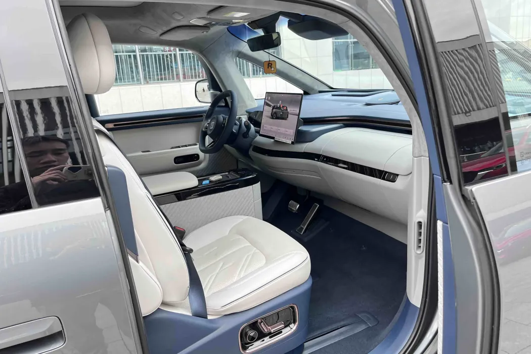 Фото машины 37